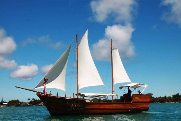 Île aux Cerfs Island Pirate Boat